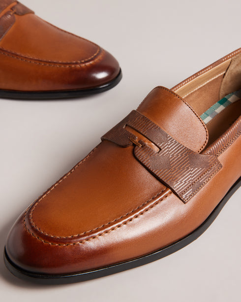 {{ product.type }} - Ted Baker London - Kosovo - ADLERRC